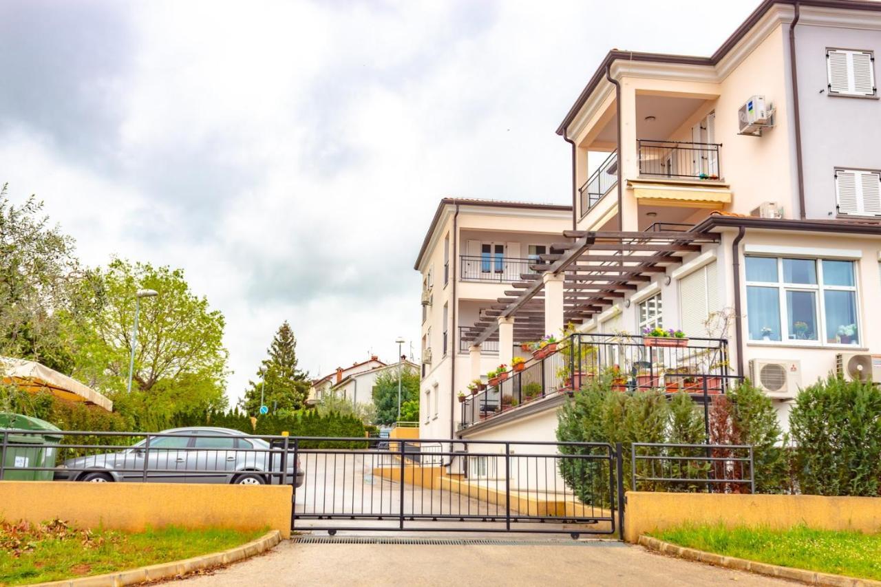 Apartment Botic Poreč Exterior foto